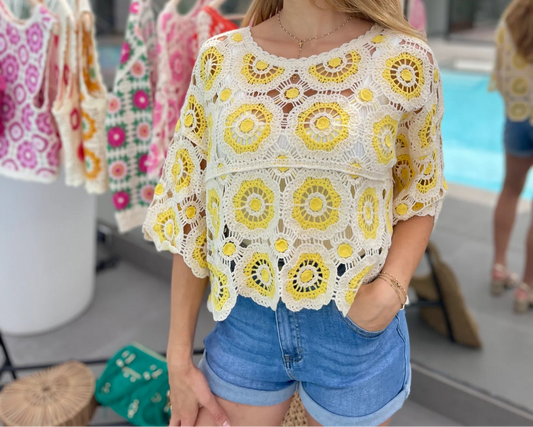 🌻Haut Crochet Bohème – Éclat Estival en Jaune & Blanc